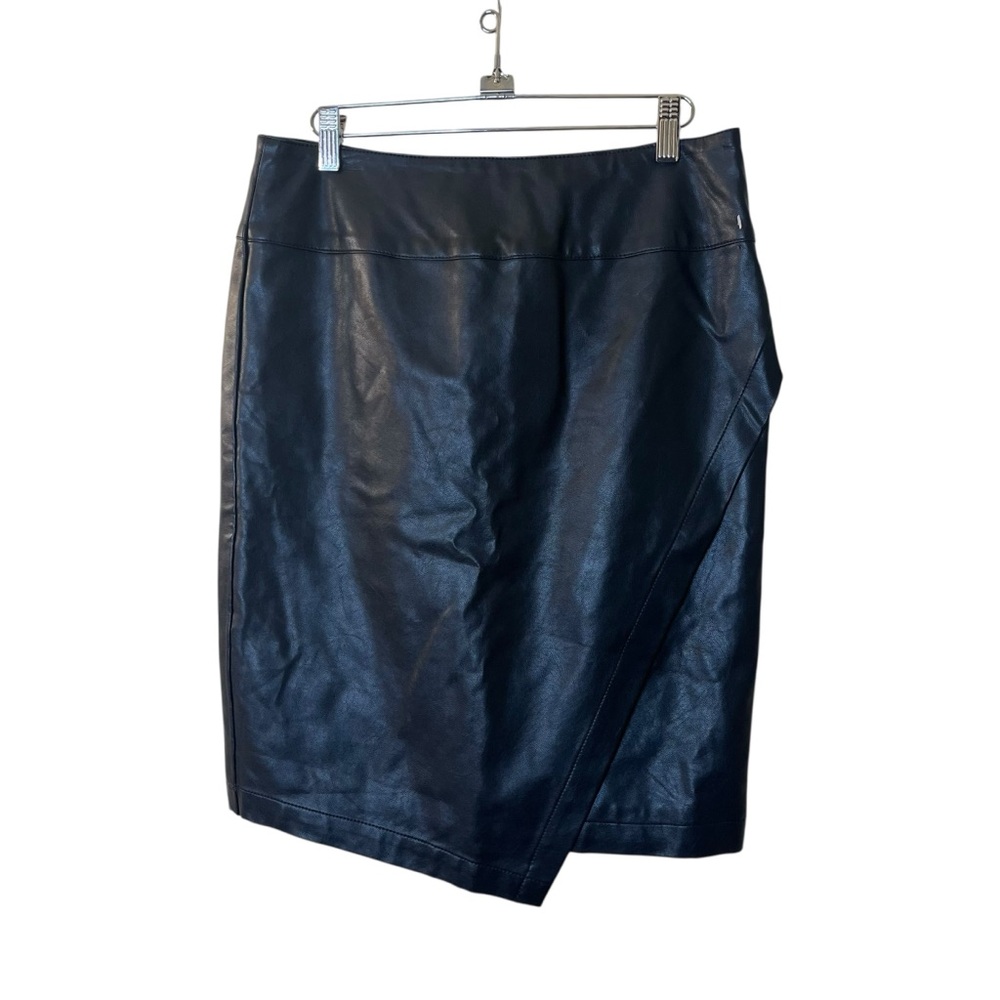Ann Taylor Faux Leather Asymmetrical Skirt Sz 6